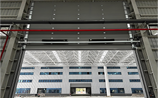 工业园区工业提升门