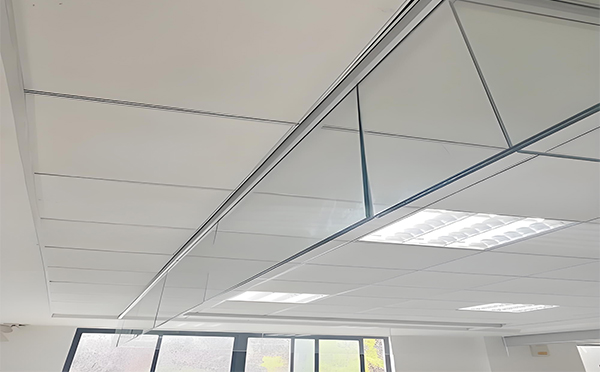 工业园区玻璃挡烟垂壁