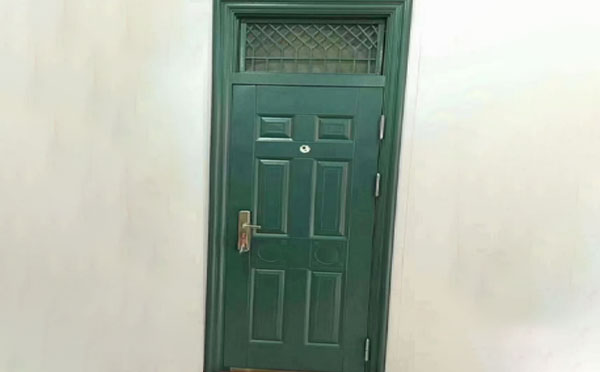 工业园区学校教室门