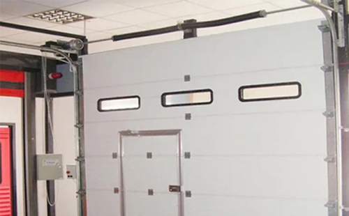 工业园区工业提升门的安装方法