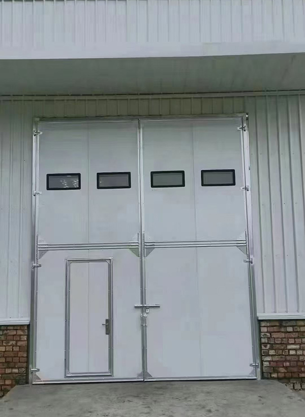 工业园区工业门在设备装配车间出入口的实施记录